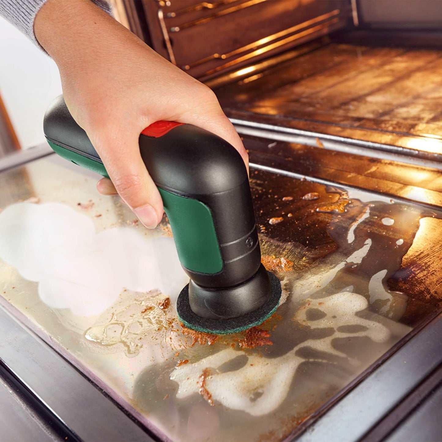 Bosch Home and Garden Akku-Reinigungsbürste mit 4 Reinigungsaufsätze, USB-Aufladung