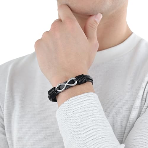 s.Oliver 'Infinity' Leder-Edelstahl Armband für Herren in Schwarz (Länge: 20-21,5cm)