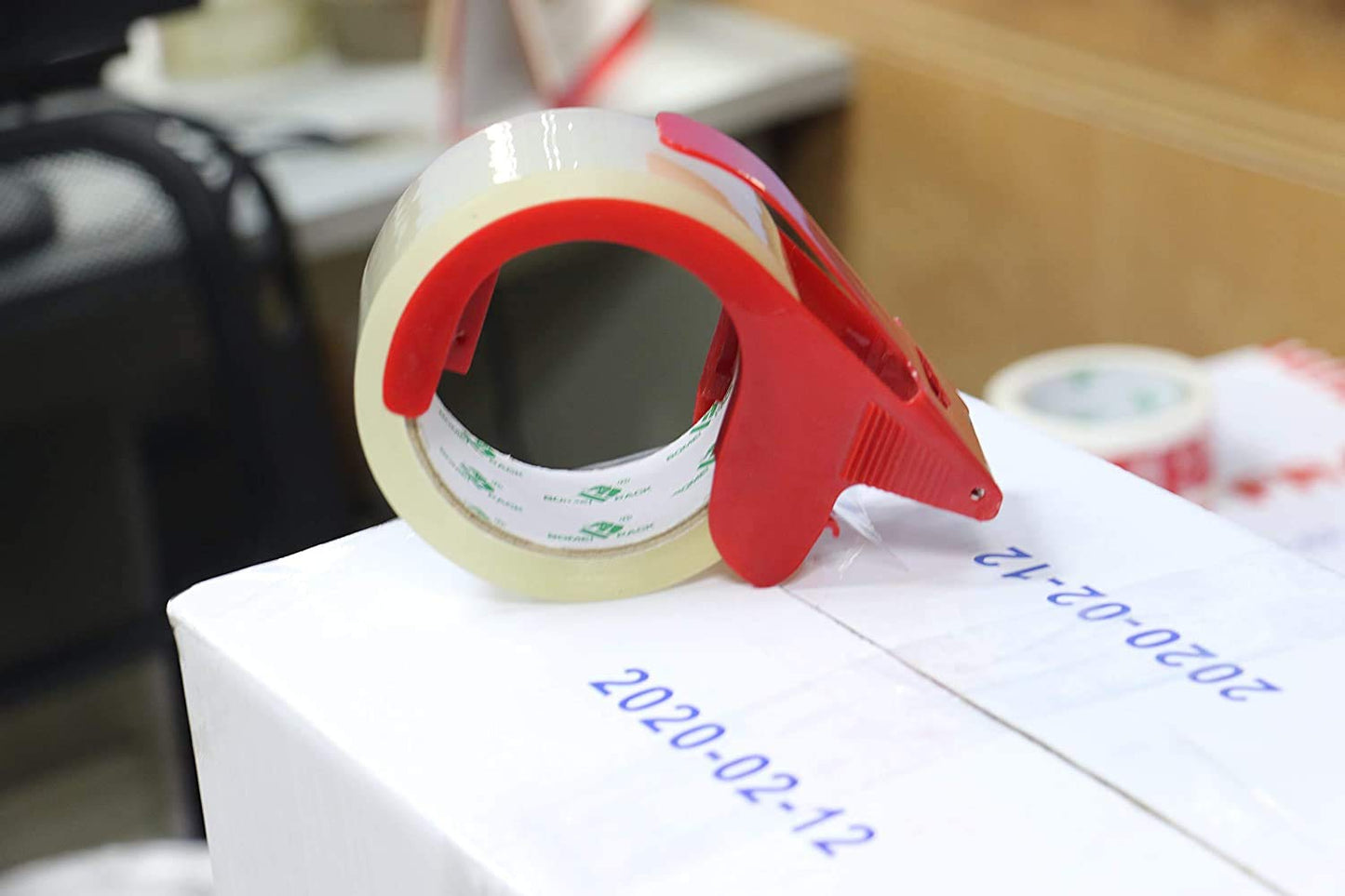 BOMEI PACK Parcel Tape Set | 6 rolls of clear 66m each + dispenser, versatile &amp; easy to unwind
