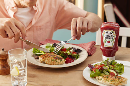 HEINZ Tomato Ketchup (800ml): Upside-down bottle with flip cap
